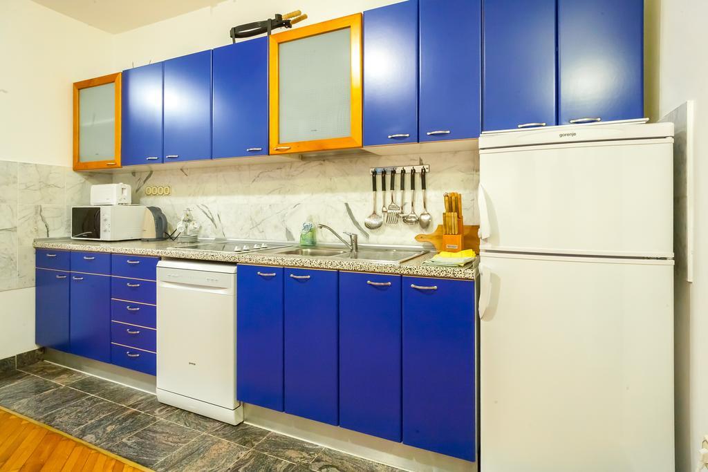 Villa & Apartments Perasto Luaran gambar