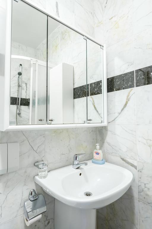 Villa & Apartments Perasto Luaran gambar
